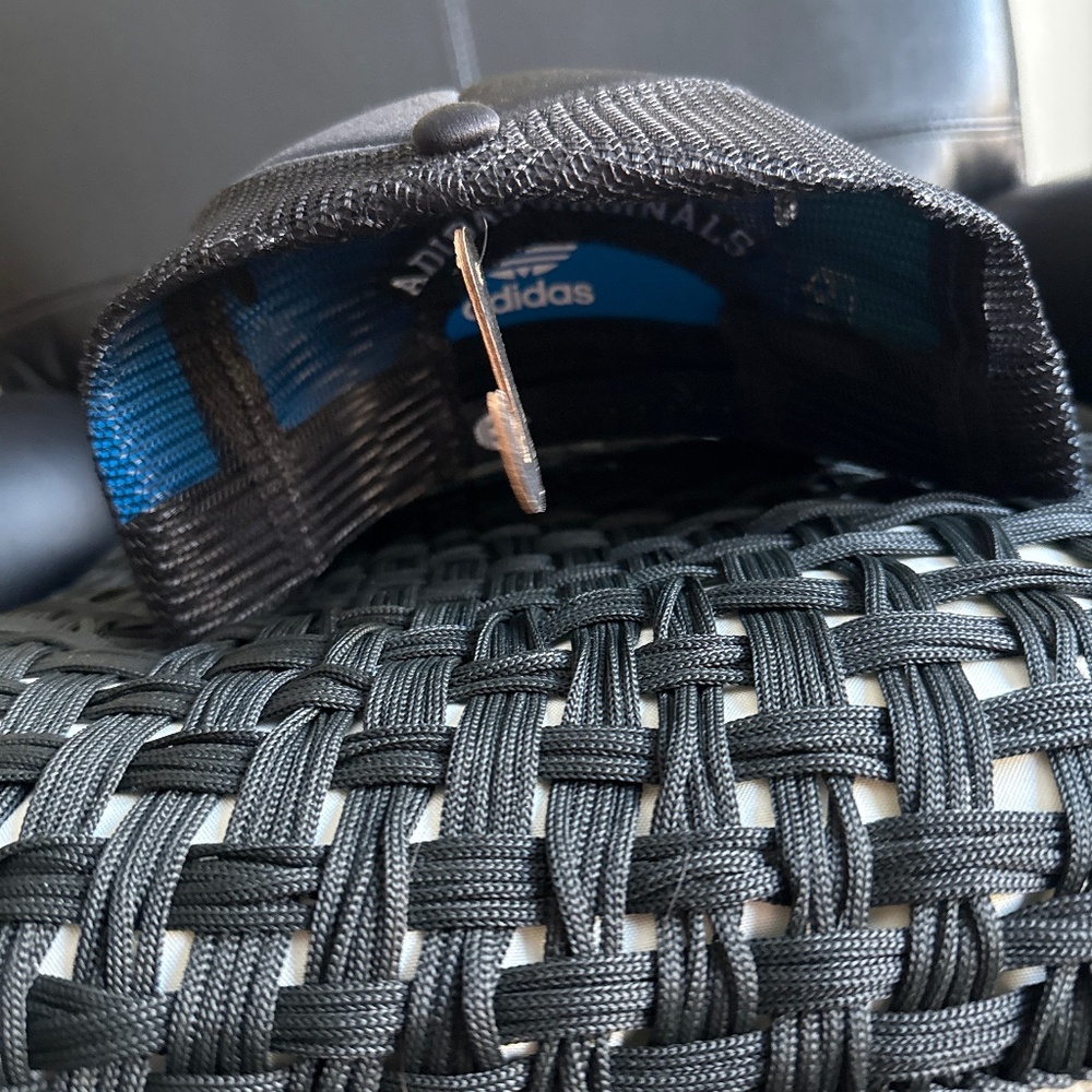 Adidas Original Trucker Hat - Picture 4 of 5